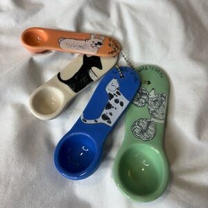 Anthropologie Gemma Orkin Painted Pup Measuring Spoon Set